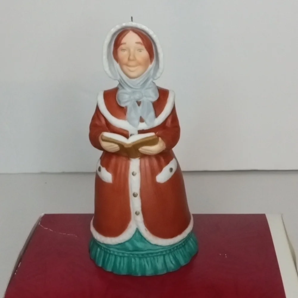 Hallmark Bell Ornament,  Lady Daphne`1993, A Dickens Caroler, Preowned